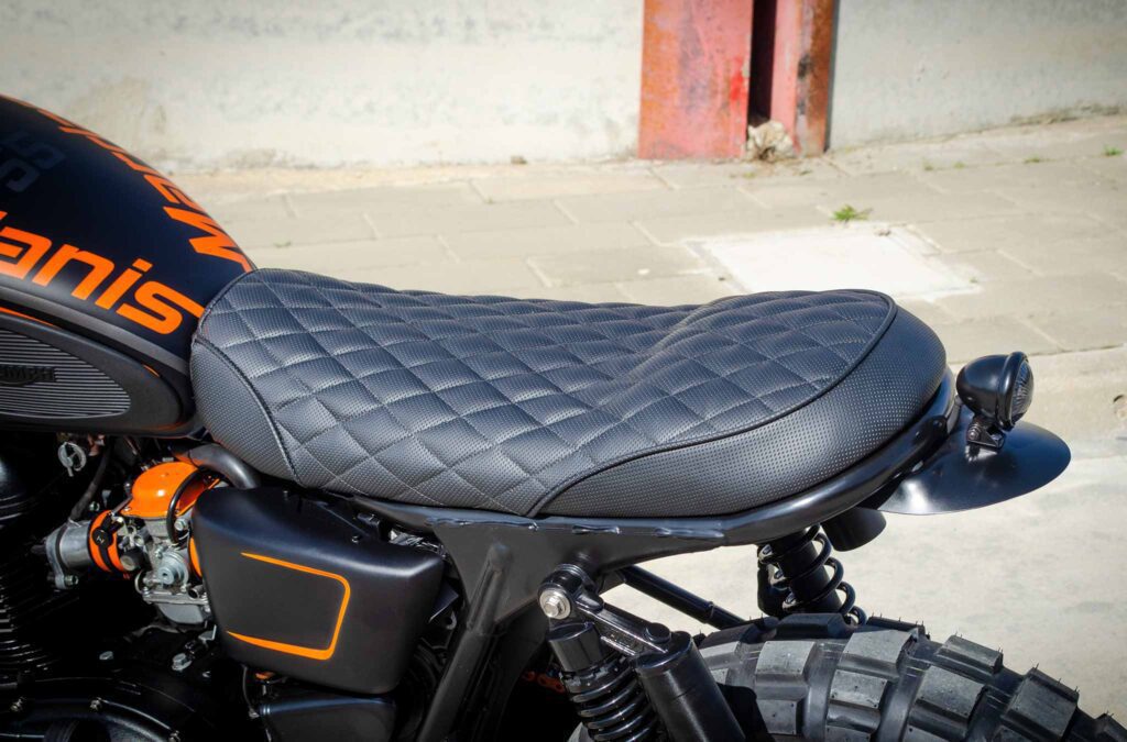 Triumph Mardanis seat detail