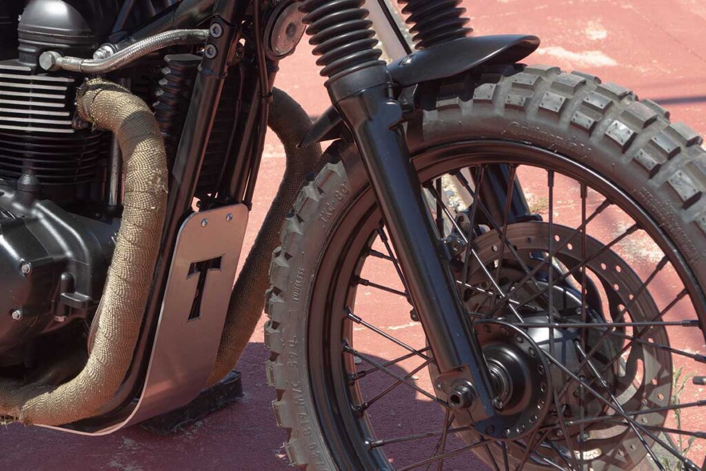 Guardabarros delantero de la Triumph Bonneville T100 "Army" de LDK