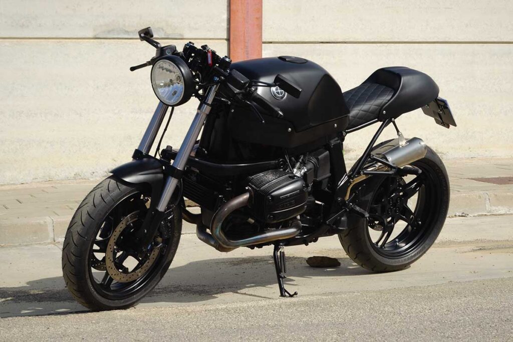 Vista frontal lateral izquierda