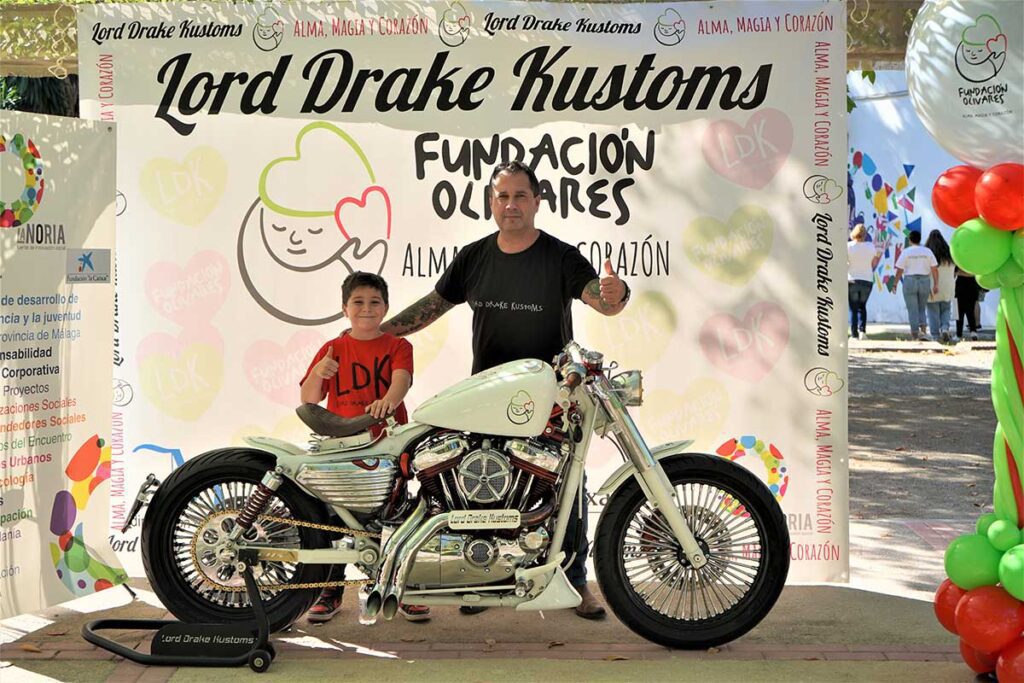 Fran Manen and Alejandro at the presentation of the Harley Fundación Olivares