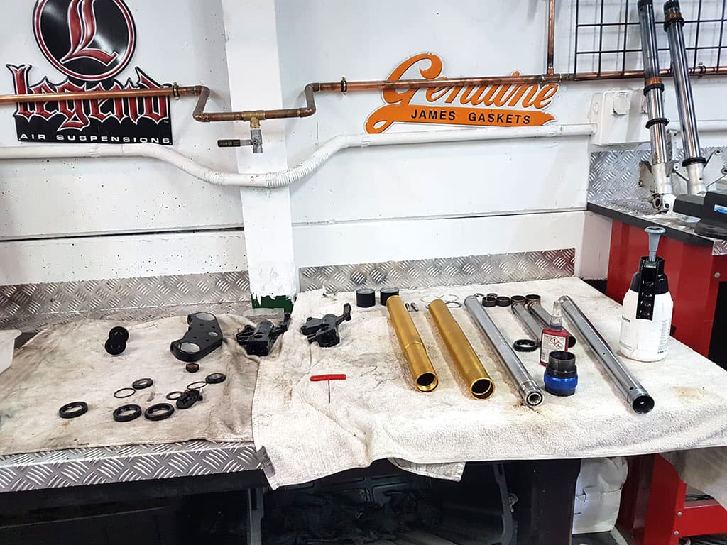 Reparación de suspensiones de motos