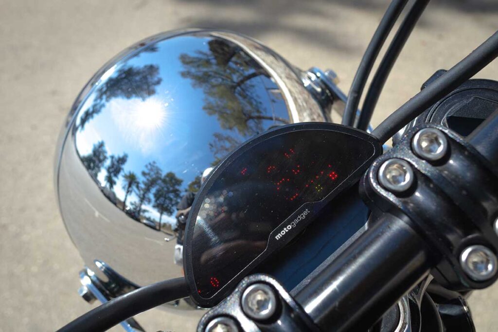 Motogadget digital odometer detail