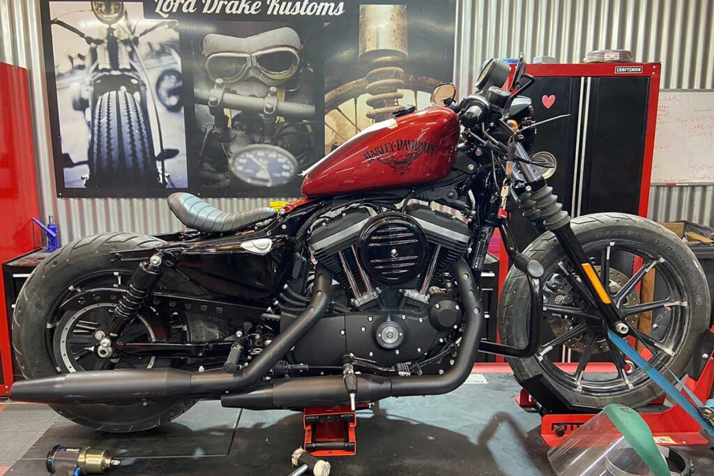 Harley Sportster customizada por LDK