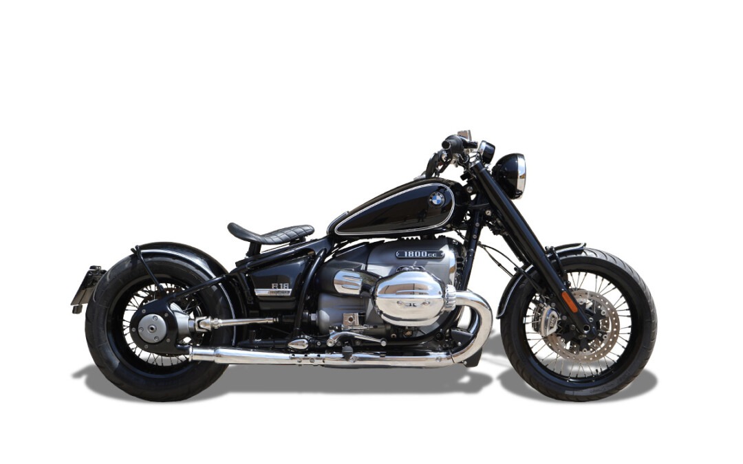 BMW R18 BOBBER BLACK