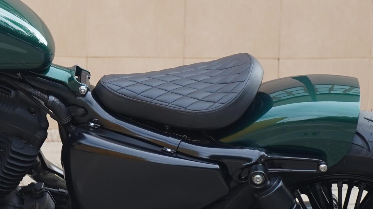 BOBBER RACING GREEN | Lord Drake Kustoms