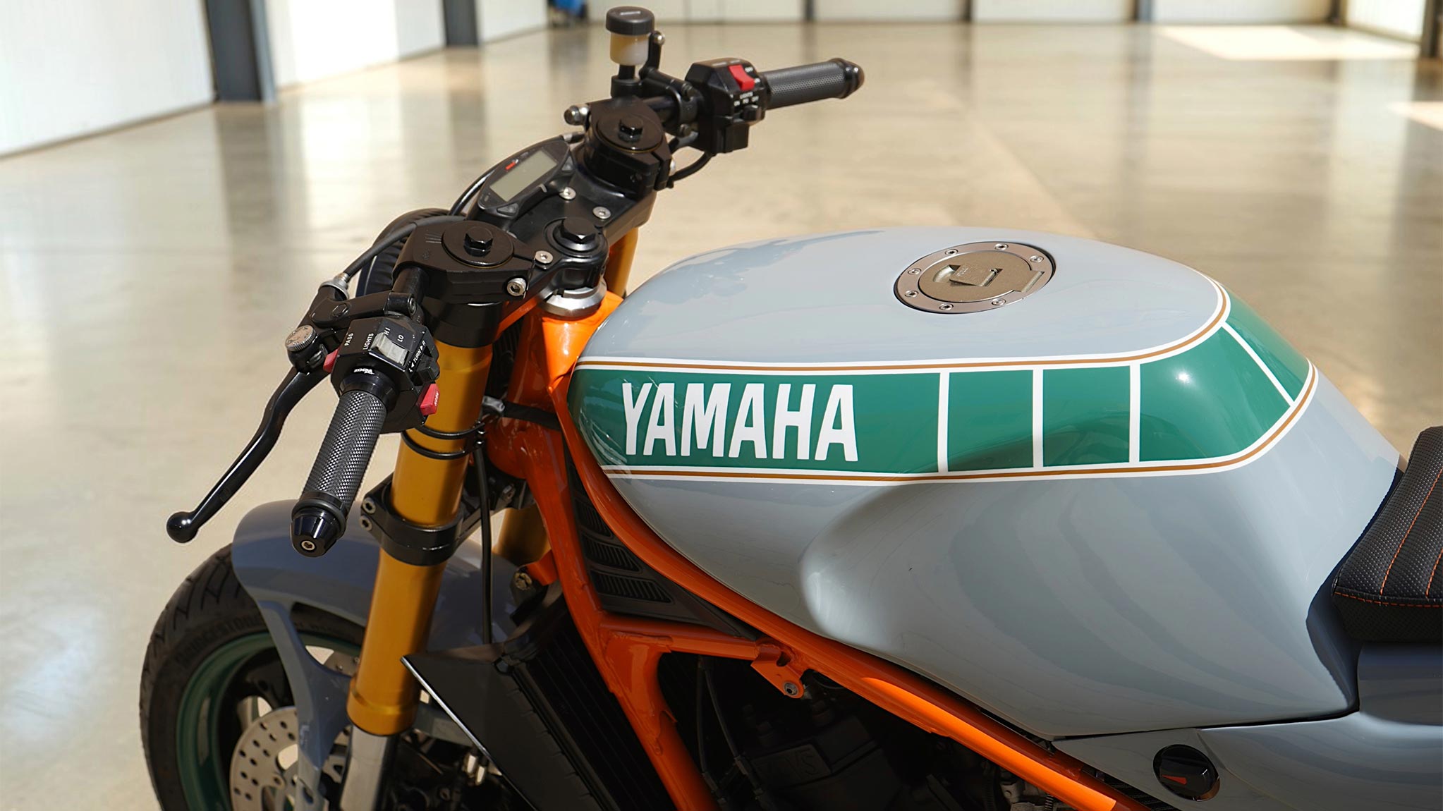 Customized R350 YAMAHA RD350 CUSTOM | Lord Drake Kustoms