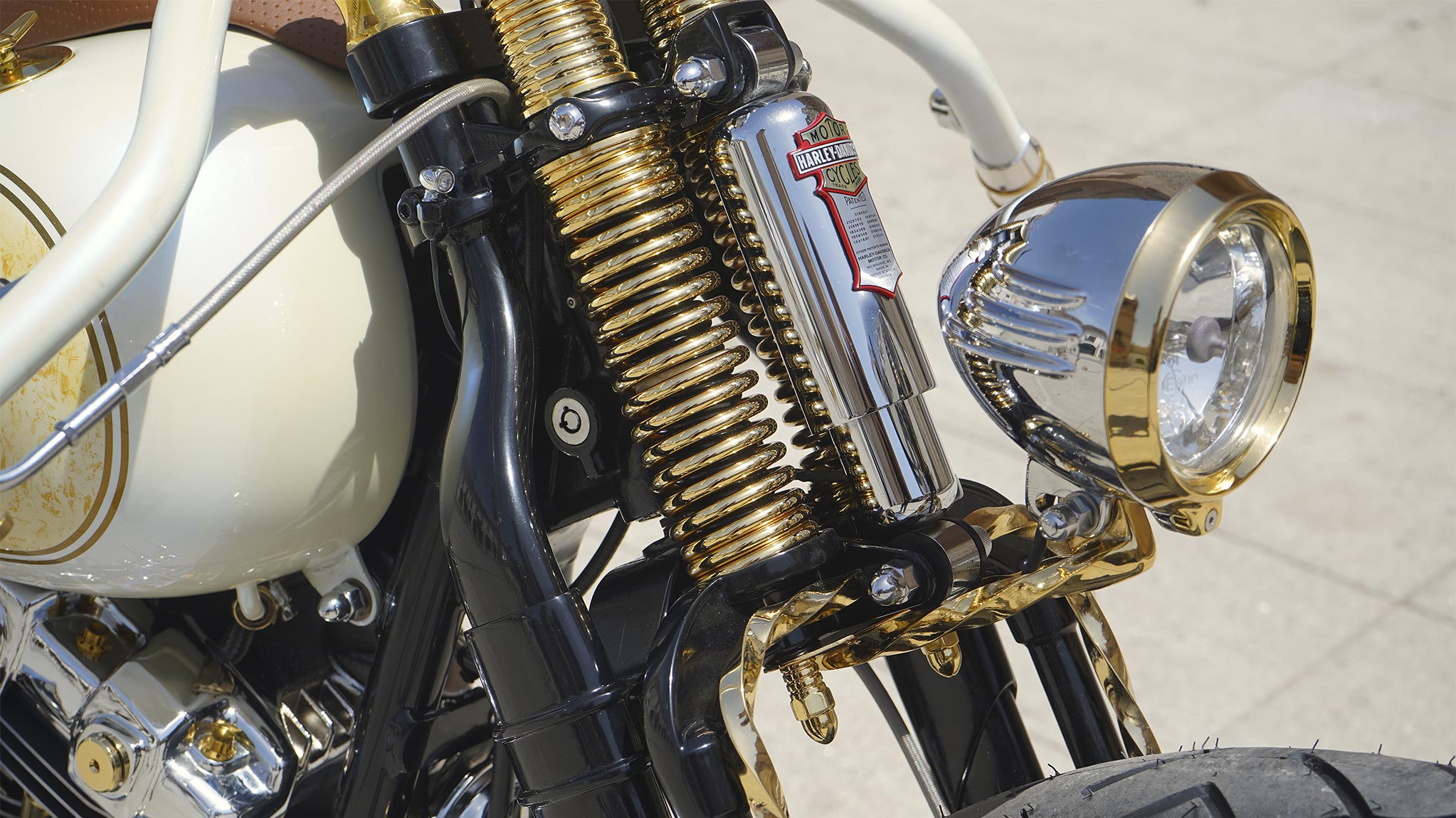 Babylon Headlight detail